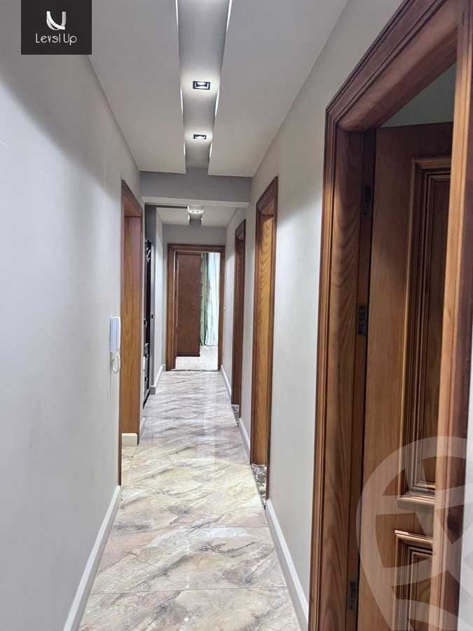 https://aqarmap.com.eg/en/listing/5885761-for-rent-cairo-new-cairo-compounds-mountain-view-hyde-park