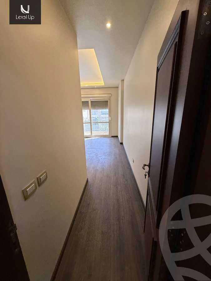https://aqarmap.com.eg/en/listing/6017324-for-sale-cairo-new-cairo-compounds-el-patio-oro