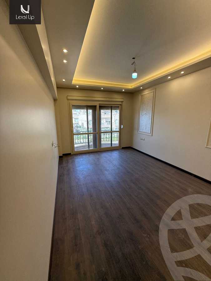 https://aqarmap.com.eg/en/listing/6017324-for-sale-cairo-new-cairo-compounds-el-patio-oro