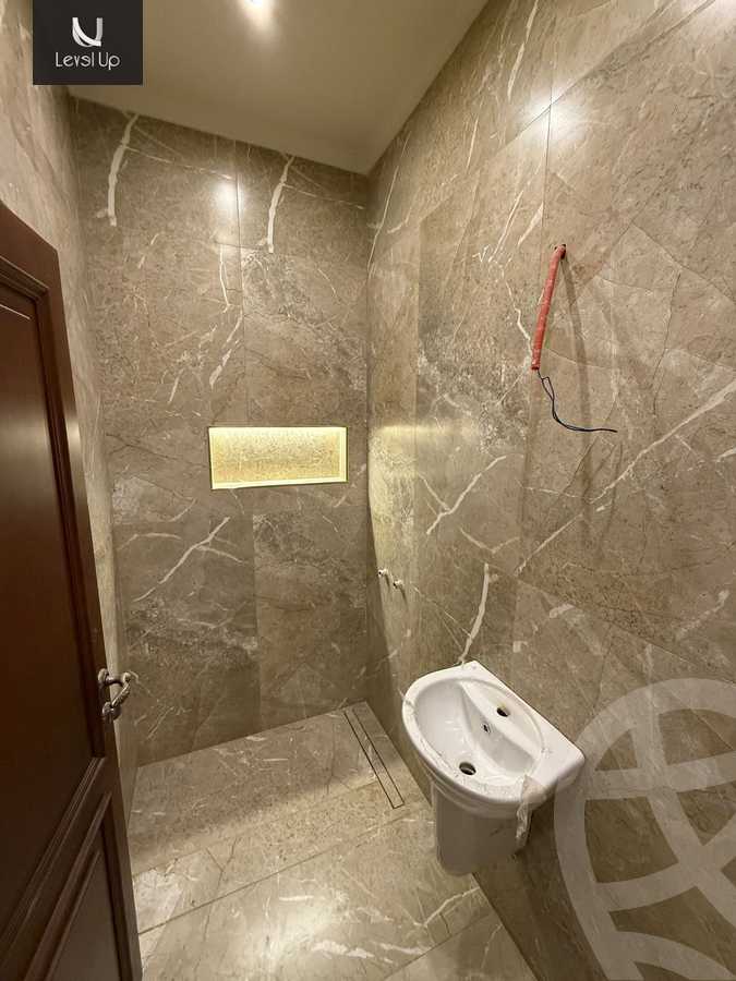 https://aqarmap.com.eg/en/listing/6017324-for-sale-cairo-new-cairo-compounds-el-patio-oro