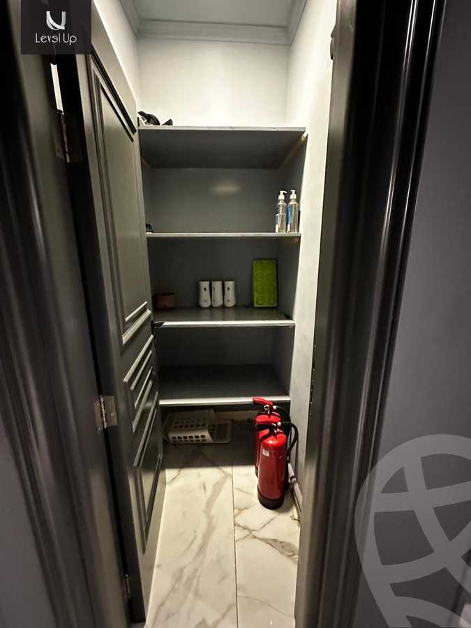 https://aqarmap.com.eg/en/listing/6017618-for-sale-cairo-new-cairo-compounds-mountain-view-hyde-park