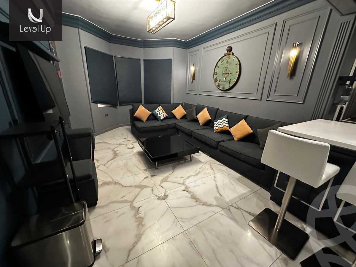 https://aqarmap.com.eg/en/listing/6017618-for-sale-cairo-new-cairo-compounds-mountain-view-hyde-park