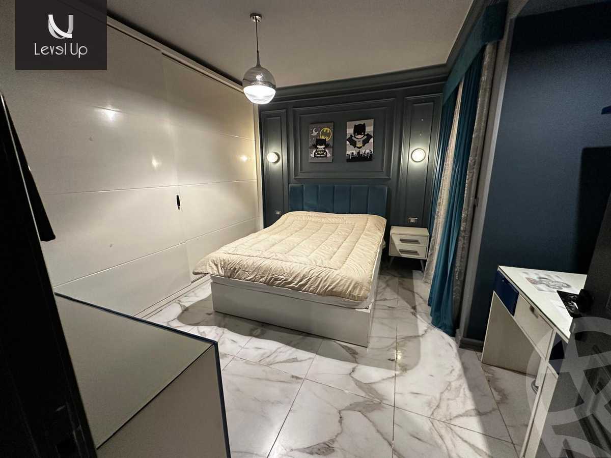 https://aqarmap.com.eg/en/listing/6017618-for-sale-cairo-new-cairo-compounds-mountain-view-hyde-park