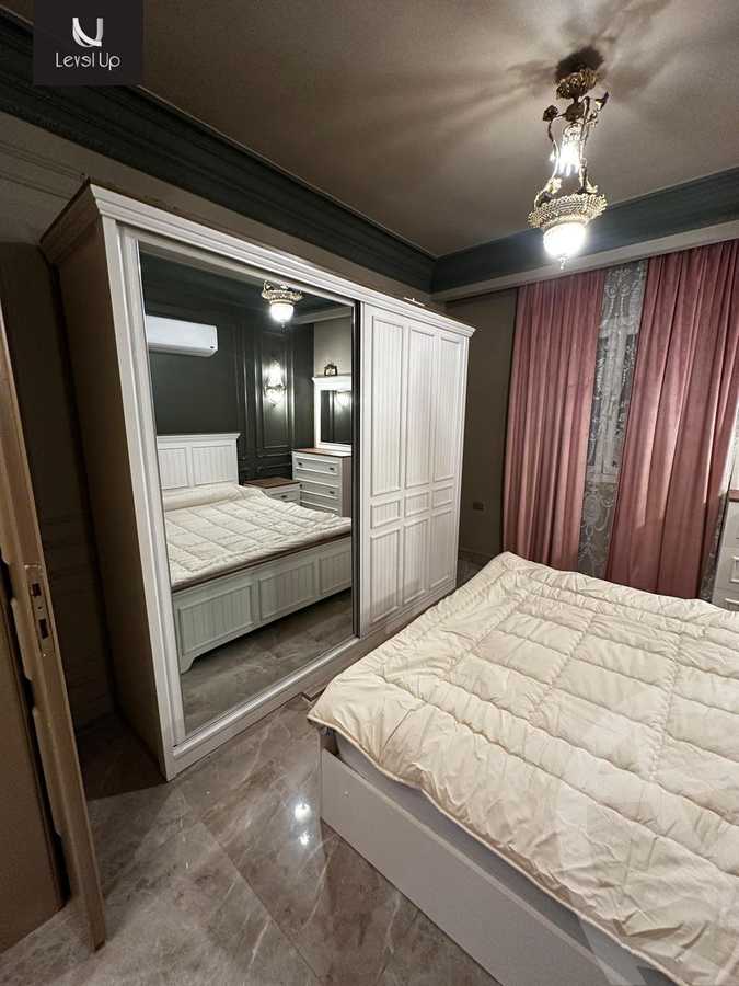 https://aqarmap.com.eg/en/listing/6017618-for-sale-cairo-new-cairo-compounds-mountain-view-hyde-park