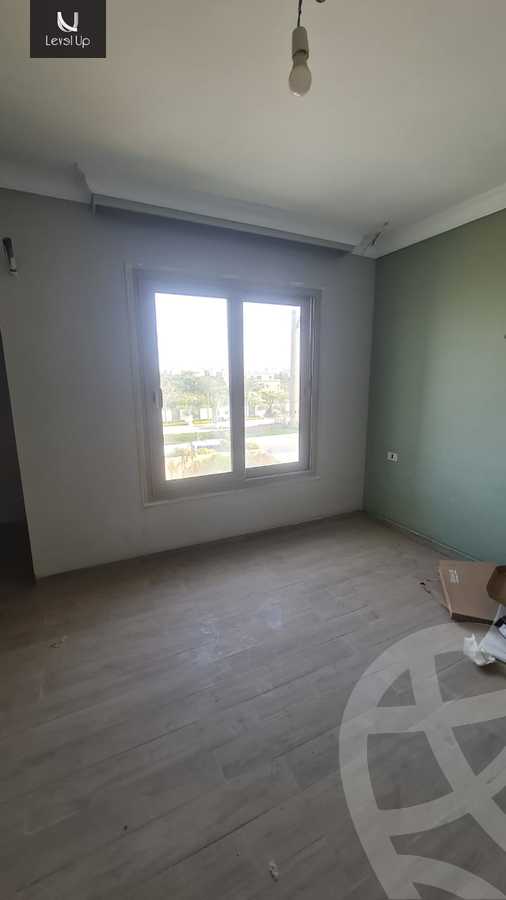 https://aqarmap.com.eg/en/listing/6046538-for-sale-cairo-new-cairo-compounds-moon-valley