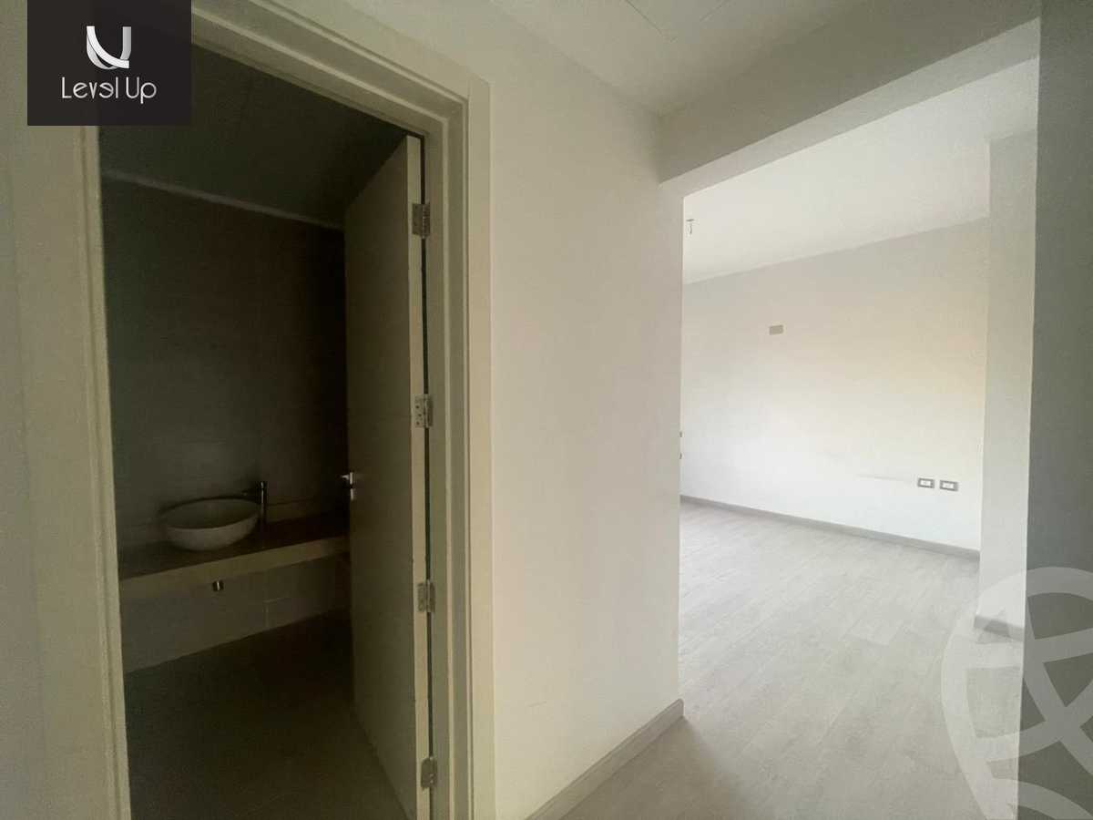 https://aqarmap.com.eg/ar/listing/6074511-for-sale-cairo-new-cairo-compounds-kmbwnd-fyldj-jyt-blm-hylz