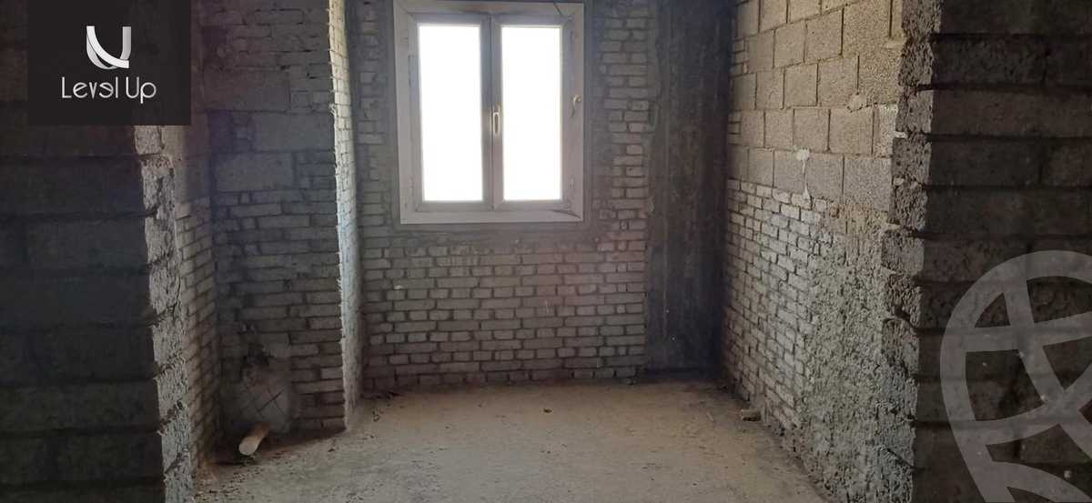 https://aqarmap.com.eg/en/listing/6089323-for-sale-cairo-new-cairo-compounds-mountain-view-hyde-park