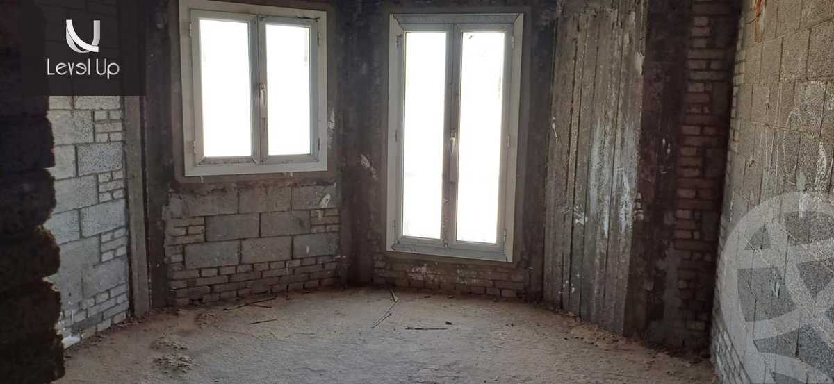 https://aqarmap.com.eg/en/listing/6089323-for-sale-cairo-new-cairo-compounds-mountain-view-hyde-park