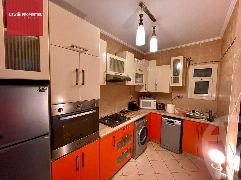 https://aqarmap.com.eg/ar/listing/5277543-for-rent-cairo-el-sheikh-zayed-city-compounds-dh-drys