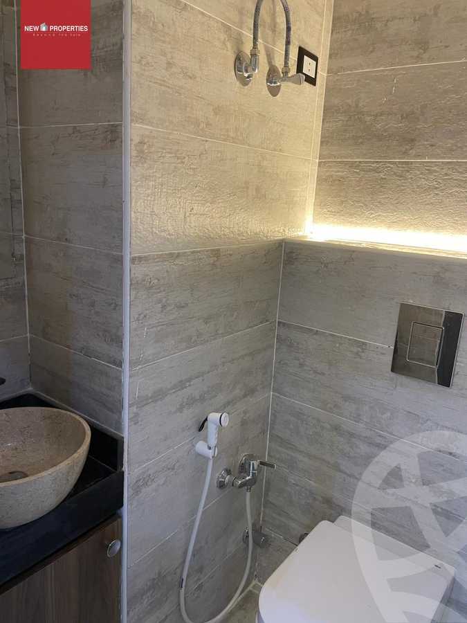 https://aqarmap.com.eg/en/listing/5284181-for-rent-cairo-el-sheikh-zayed-city-compounds-mwl-krm-4-bdr-ldyn-llttwyr-l-qry