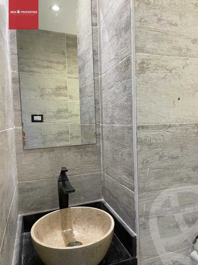 https://aqarmap.com.eg/en/listing/5284181-for-rent-cairo-el-sheikh-zayed-city-compounds-mwl-krm-4-bdr-ldyn-llttwyr-l-qry