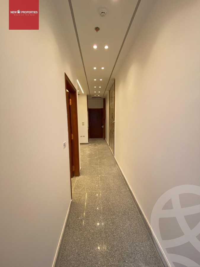 https://aqarmap.com.eg/ar/listing/5341902-for-rent-cairo-el-sheikh-zayed-city-compounds-rytzy-blz-mwl-tybh-llstthmr-l-qry