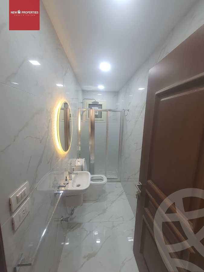 https://aqarmap.com.eg/en/listing/5374154-for-sale-cairo-el-sheikh-zayed-city-compounds-el-khamayel