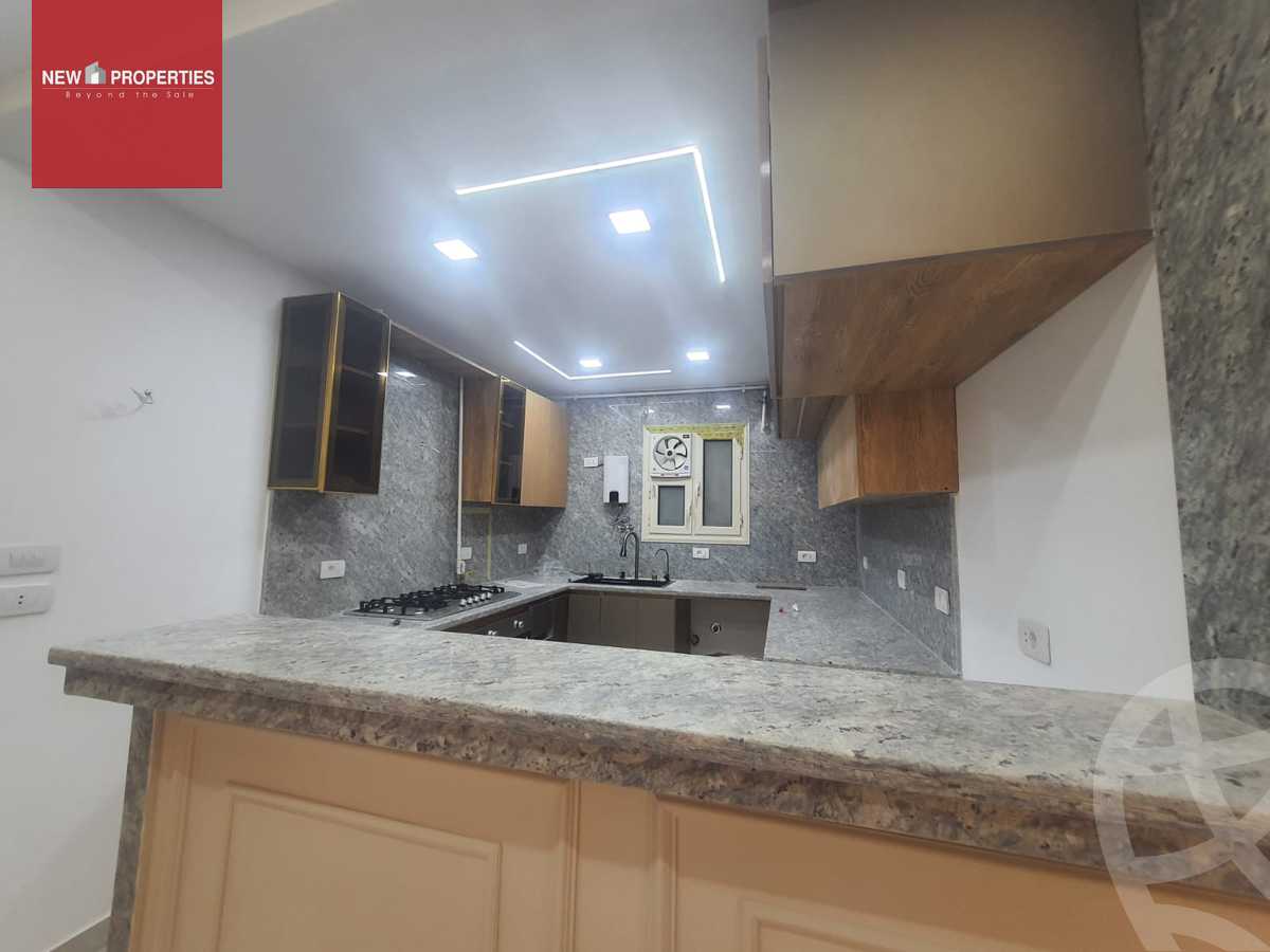https://aqarmap.com.eg/en/listing/5374154-for-sale-cairo-el-sheikh-zayed-city-compounds-el-khamayel