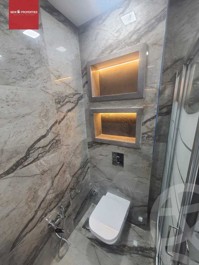https://aqarmap.com.eg/en/listing/5374154-for-sale-cairo-el-sheikh-zayed-city-compounds-el-khamayel