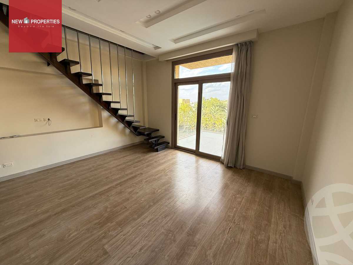 https://aqarmap.com.eg/ar/listing/6280868-for-sale-cairo-el-sheikh-zayed-city-compounds-kmbwnd-ljry-swdyk