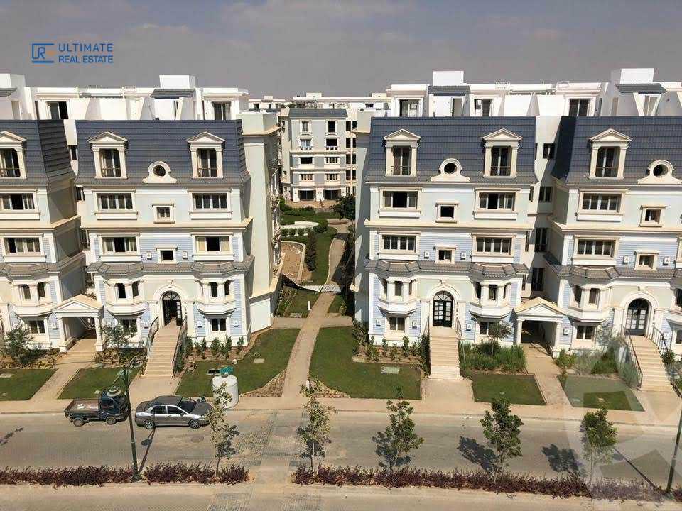 https://aqarmap.com.eg/en/listing/4196164-for-sale-cairo-new-cairo-compounds-mountain-view-hyde-park