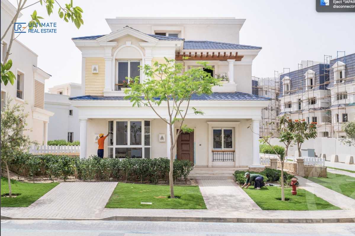 https://aqarmap.com.eg/en/listing/4196164-for-sale-cairo-new-cairo-compounds-mountain-view-hyde-park