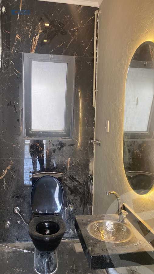 https://aqarmap.com.eg/ar/listing/3757536-for-rent-cairo-new-cairo-compounds-lakeview-residence