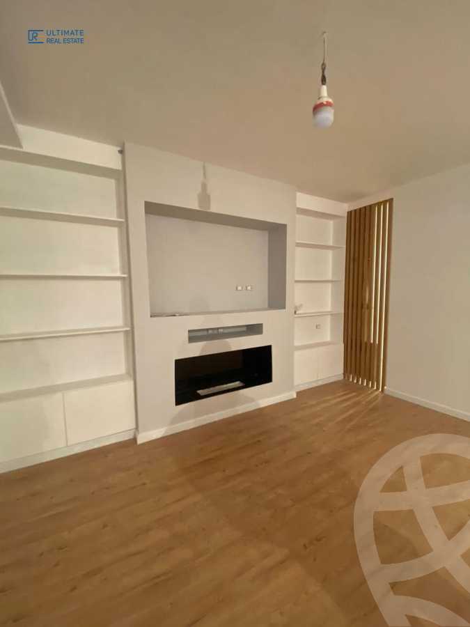 https://aqarmap.com.eg/ar/listing/3817379-for-rent-eastown-parks