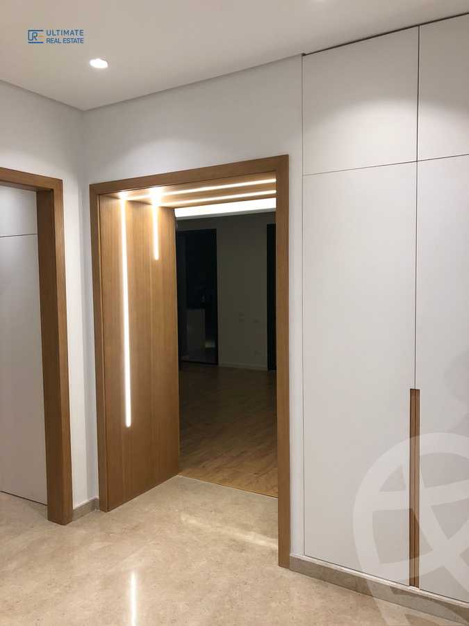 https://aqarmap.com.eg/ar/listing/3817379-for-rent-eastown-parks