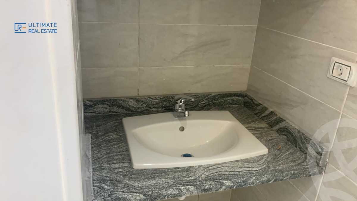 https://aqarmap.com.eg/ar/listing/3818809-for-rent-eastown-parks