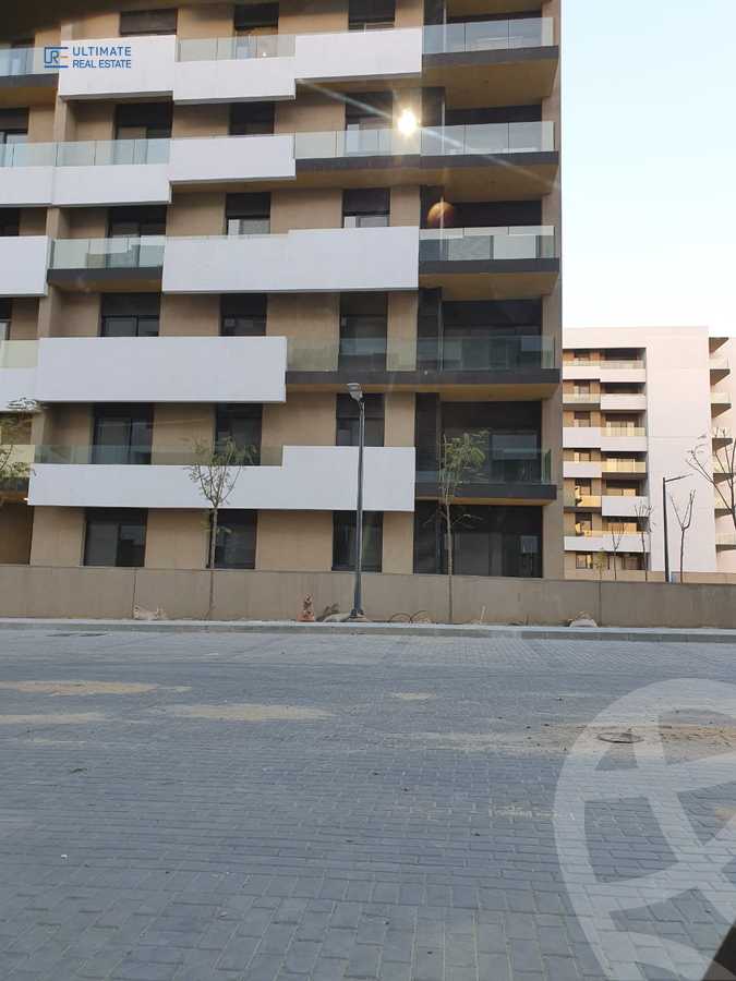 https://aqarmap.com.eg/ar/listing/3888087-for-sale-mdyn-lshrwq-compounds-alborouj
