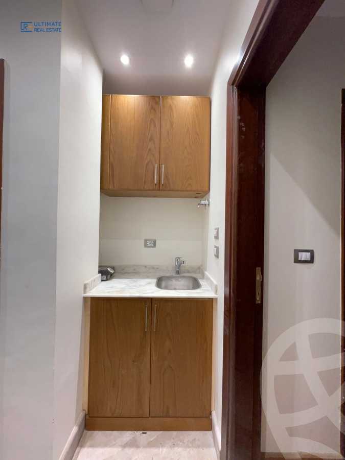 https://aqarmap.com.eg/ar/listing/4041592-for-rent-eastown-parks