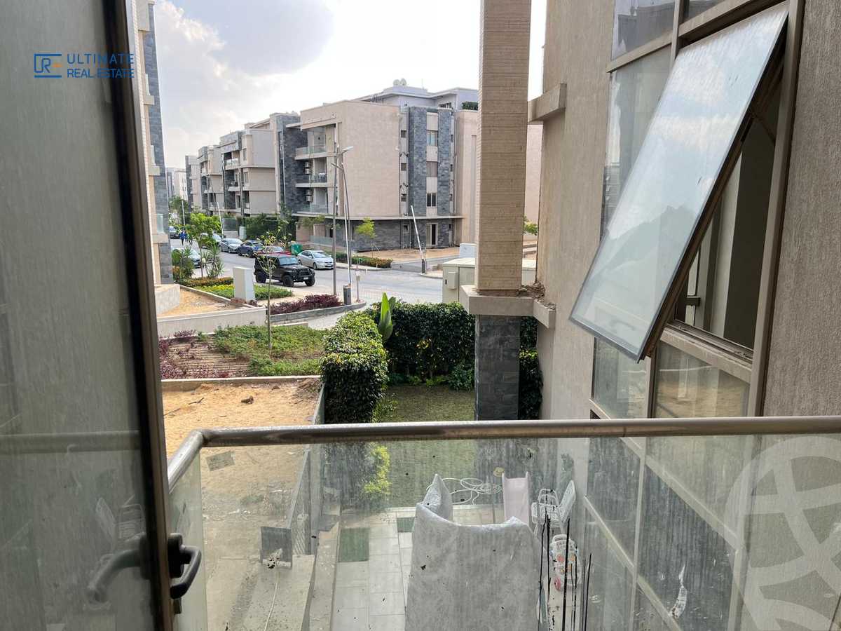https://aqarmap.com.eg/ar/listing/4047292-for-rent-cairo-new-cairo-compounds-moon-valley