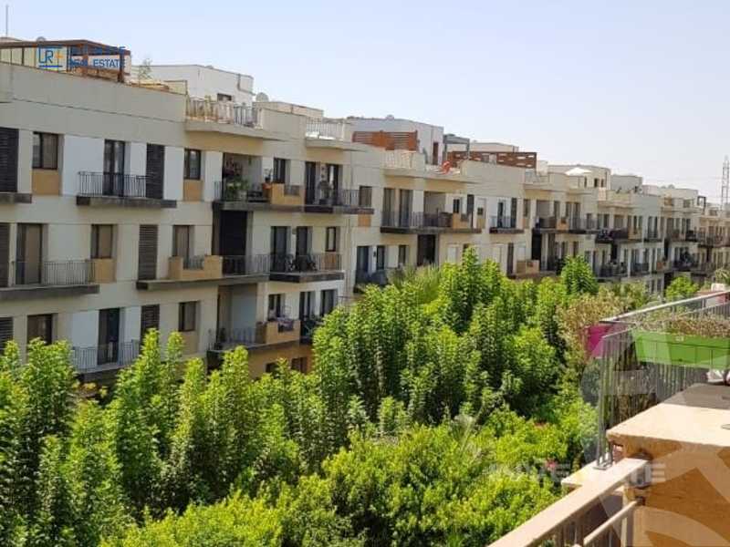 https://aqarmap.com.eg/en/listing/4136900-for-sale-cairo-el-sheikh-zayed-city-compounds-kmbwnd-wyst-twn-swdyk