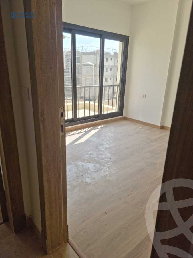 https://aqarmap.com.eg/ar/listing/4163538-for-rent-cairo-new-cairo-compounds-the-square