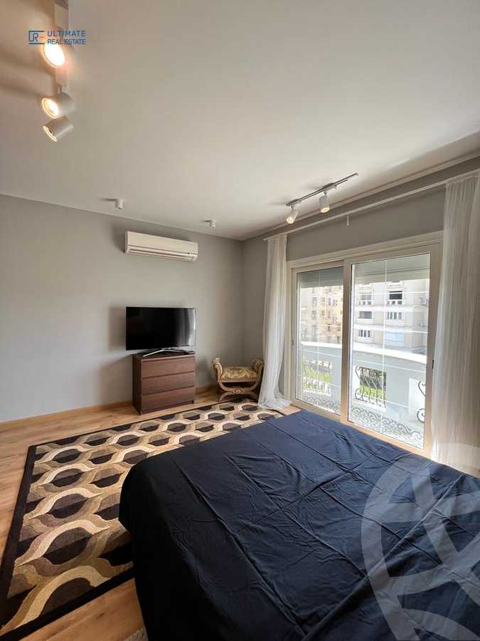 https://aqarmap.com.eg/en/listing/4189108-for-sale-cairo-new-cairo-compounds-mountain-view-hyde-park