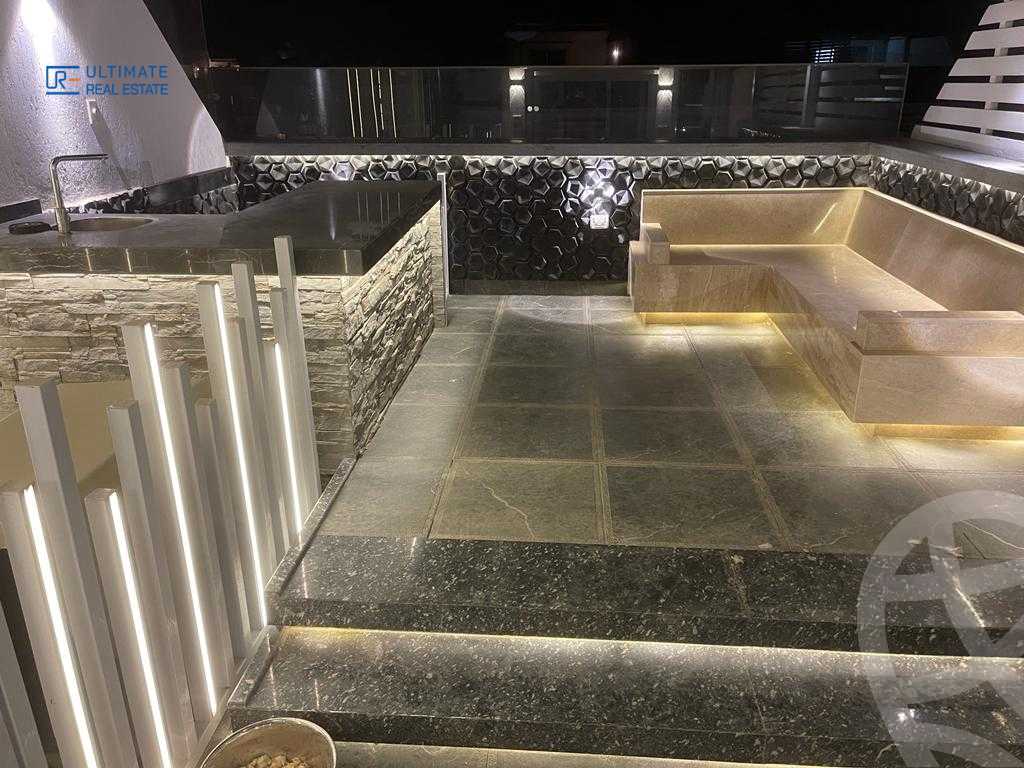 https://aqarmap.com.eg/en/listing/4251508-for-sale-cairo-new-cairo-compounds-mountain-view-hyde-park