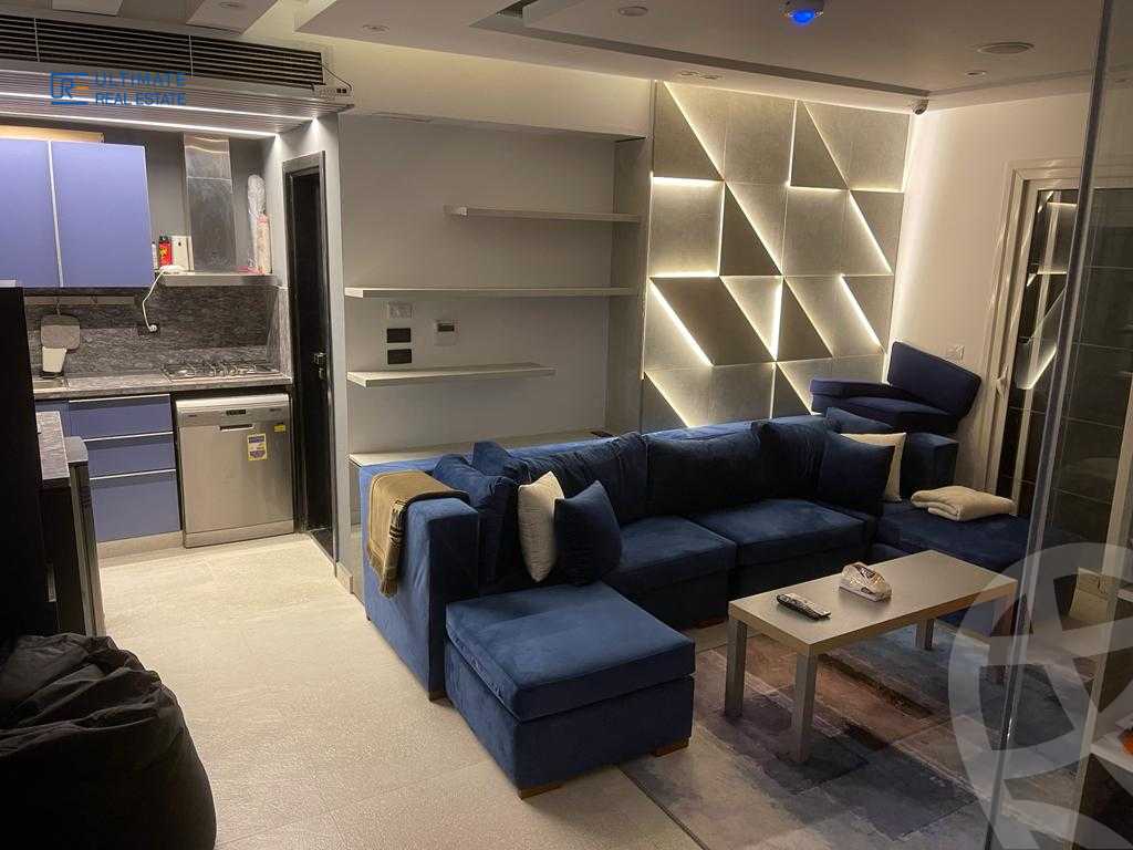 https://aqarmap.com.eg/en/listing/4251508-for-sale-cairo-new-cairo-compounds-mountain-view-hyde-park