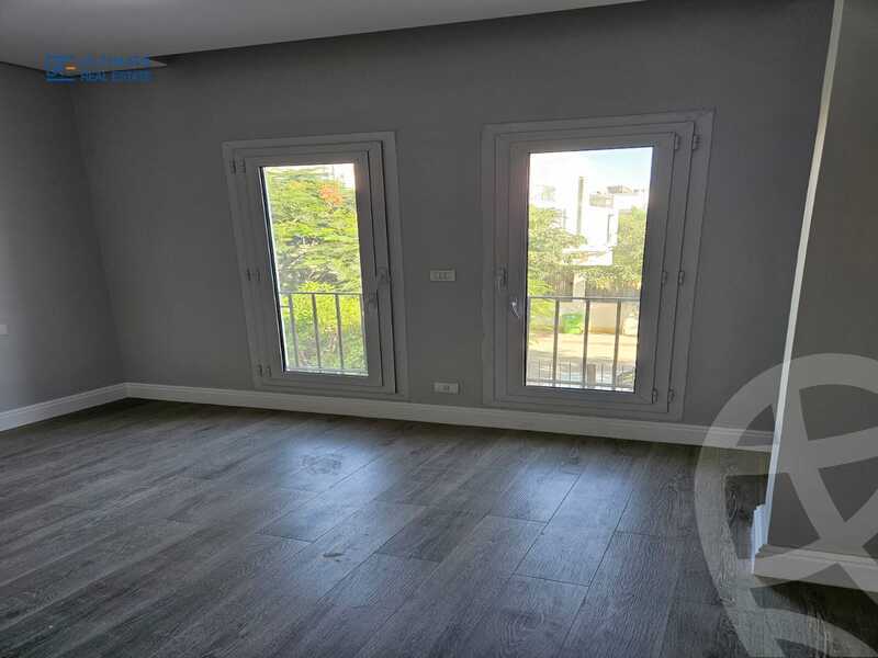 https://aqarmap.com.eg/en/listing/5599758-for-sale-cairo-el-sheikh-zayed-city-compounds-kmbwnd-wyst-twn-swdyk
