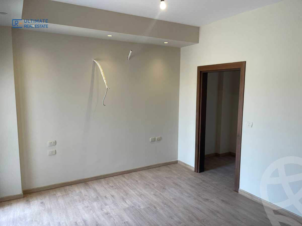 https://aqarmap.com.eg/en/listing/5599901-for-sale-cairo-new-cairo-compounds-el-patio-oro