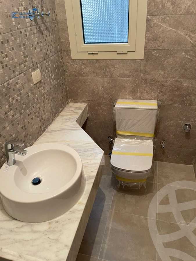 https://aqarmap.com.eg/en/listing/5599901-for-sale-cairo-new-cairo-compounds-el-patio-oro