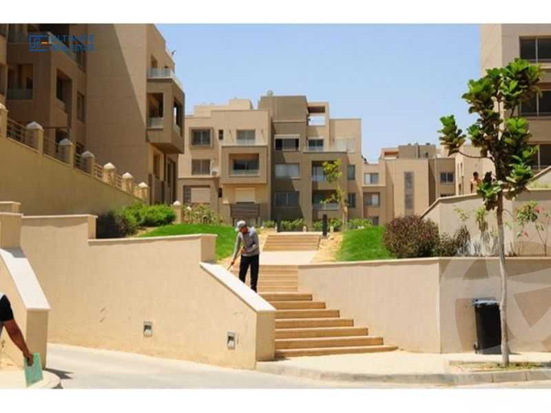 https://aqarmap.com.eg/ar/listing/5600135-for-sale-cairo-new-cairo-compounds-kmbwnd-fyldj-jyt-blm-hylz