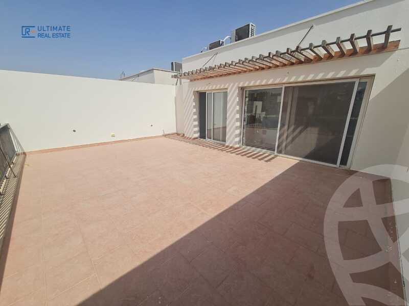 https://aqarmap.com.eg/ar/listing/5603087-for-sale-cairo-el-sheikh-zayed-city-compounds-kmbwnd-wyst-twn-swdyk