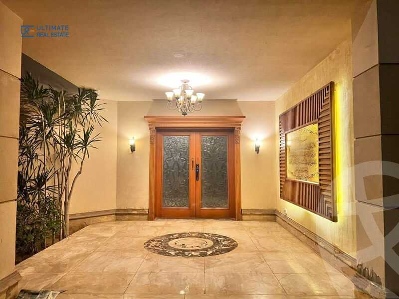 https://aqarmap.com.eg/en/listing/5603468-for-sale-cairo-el-sheikh-zayed-city-compounds-royal-city