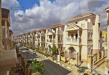 https://aqarmap.com.eg/en/listing/5614159-for-sale-cairo-new-cairo-compounds-maxim-country-club
