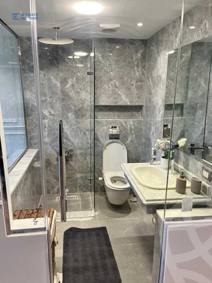https://aqarmap.com.eg/en/listing/5622726-for-sale-cairo-new-cairo-compounds-mountain-view-hyde-park