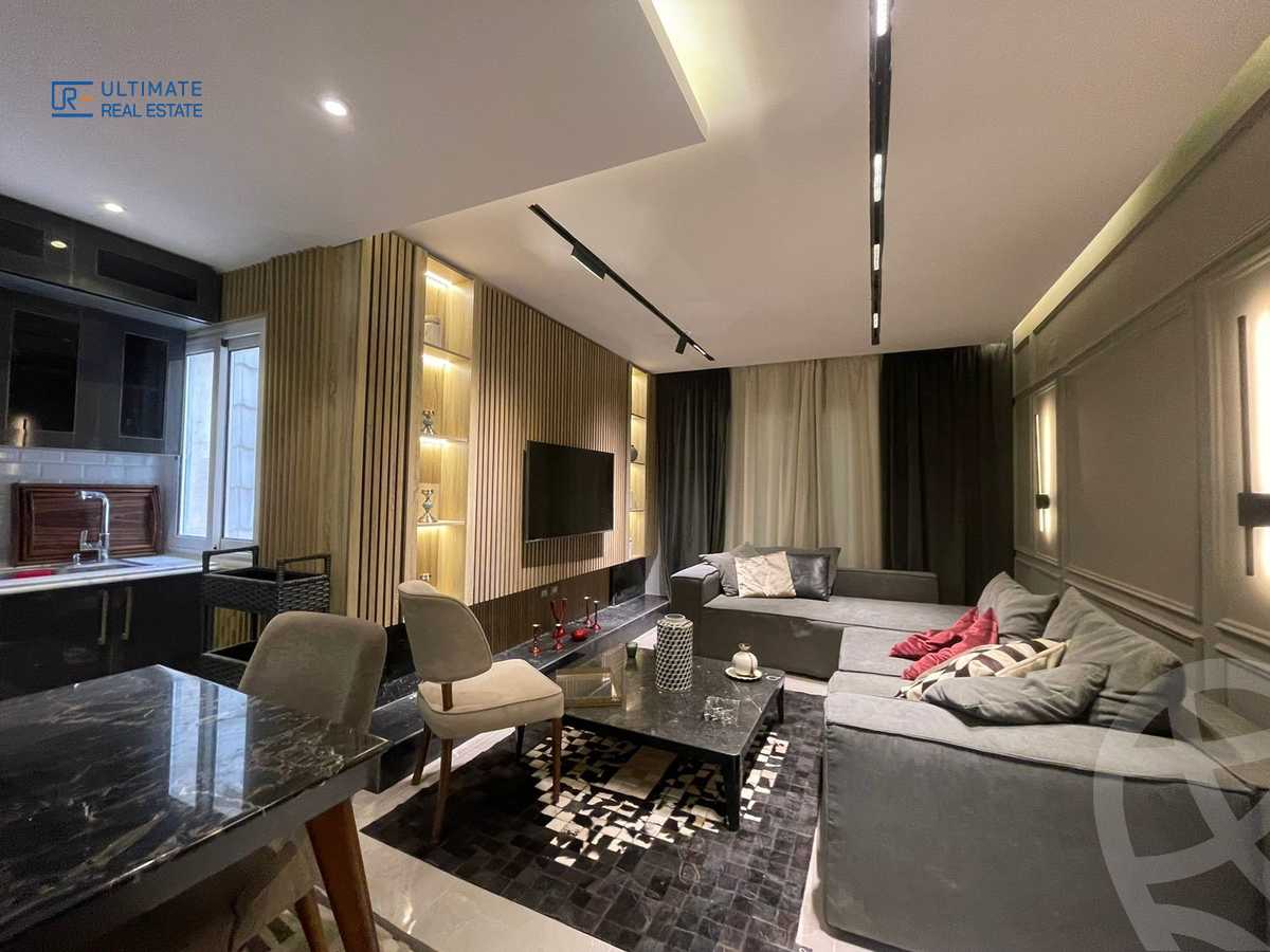 https://aqarmap.com.eg/en/listing/5622726-for-sale-cairo-new-cairo-compounds-mountain-view-hyde-park