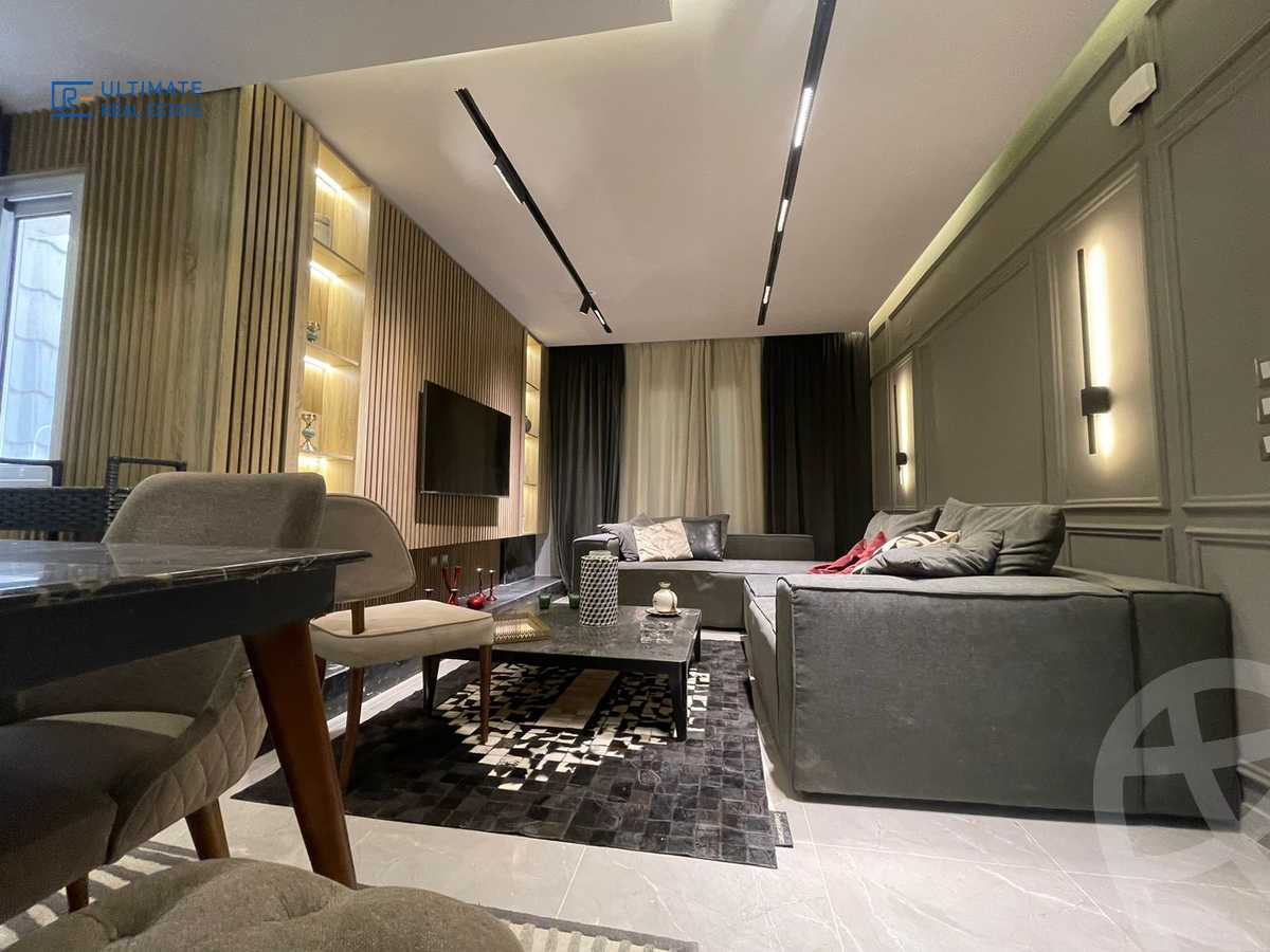 https://aqarmap.com.eg/en/listing/5622726-for-sale-cairo-new-cairo-compounds-mountain-view-hyde-park