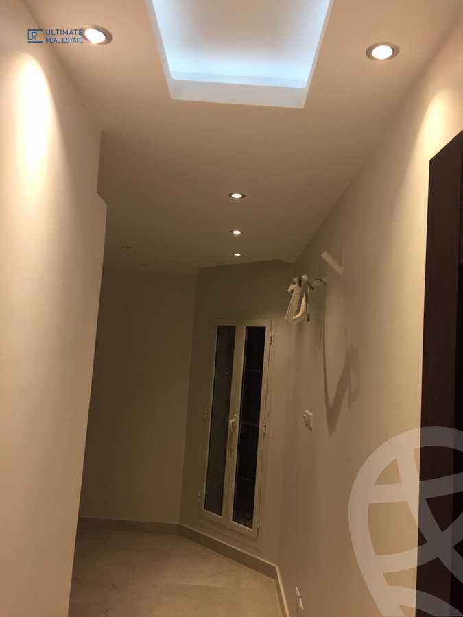 https://aqarmap.com.eg/ar/listing/5622753-for-sale-cairo-new-cairo-compounds-mountain-view-hyde-park