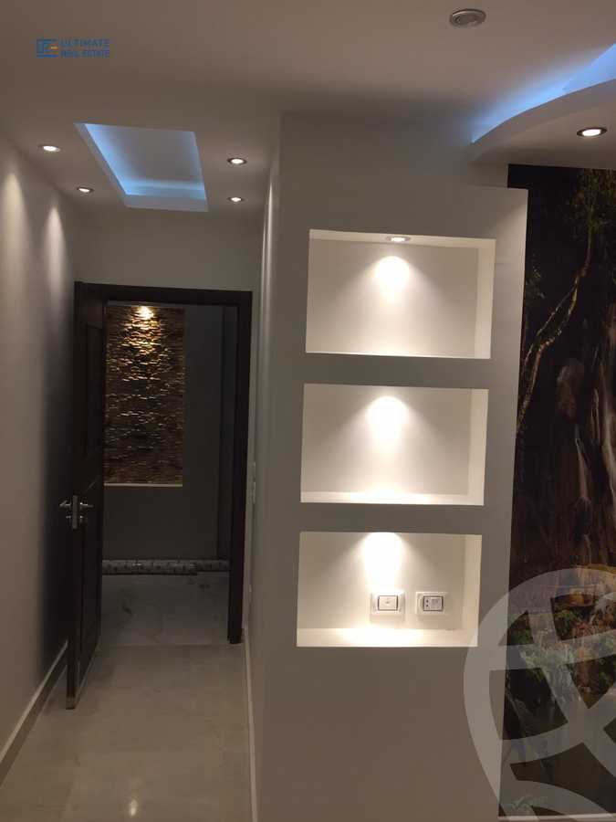 https://aqarmap.com.eg/ar/listing/5622753-for-sale-cairo-new-cairo-compounds-mountain-view-hyde-park