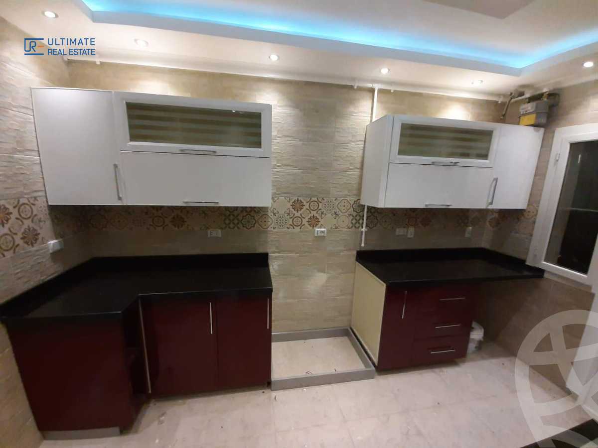 https://aqarmap.com.eg/ar/listing/5622753-for-sale-cairo-new-cairo-compounds-mountain-view-hyde-park