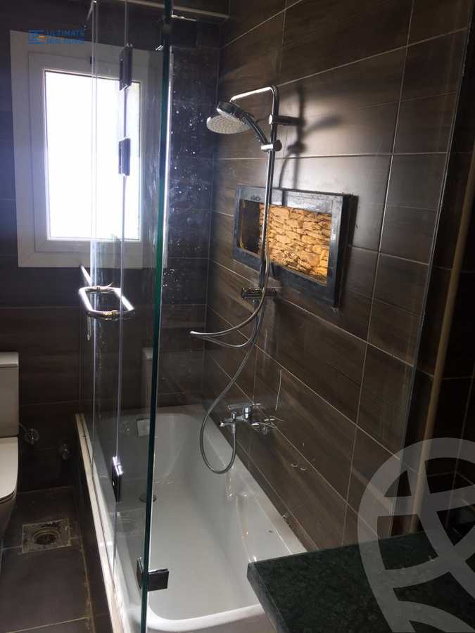 https://aqarmap.com.eg/ar/listing/5622753-for-sale-cairo-new-cairo-compounds-mountain-view-hyde-park