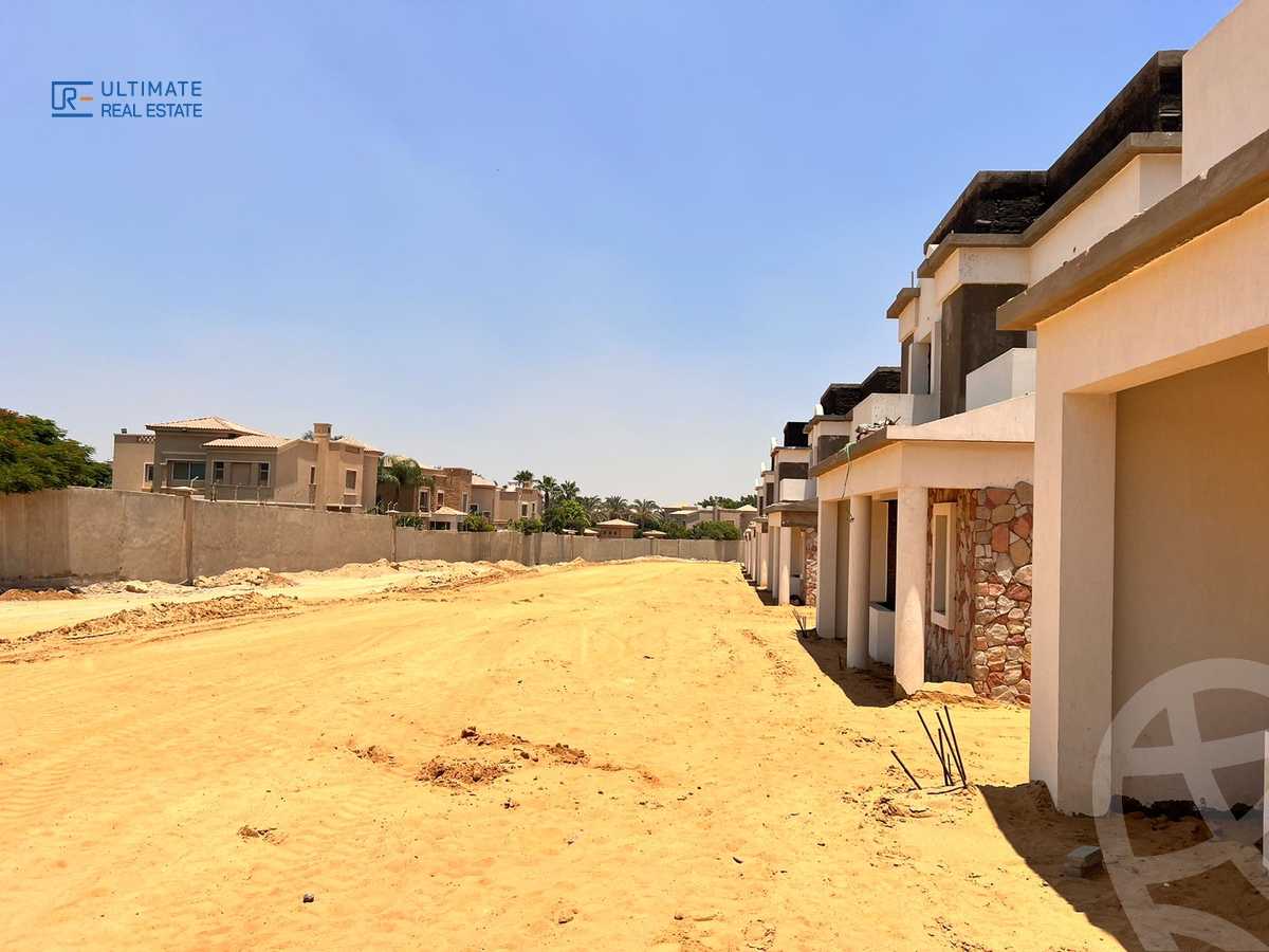 https://aqarmap.com.eg/en/listing/5623013-for-sale-cairo-new-cairo-compounds-mountain-view1-1-compound