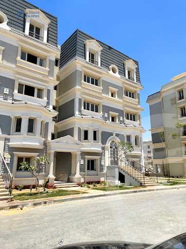 https://aqarmap.com.eg/ar/listing/5623237-for-sale-cairo-new-cairo-compounds-mountain-view-hyde-park